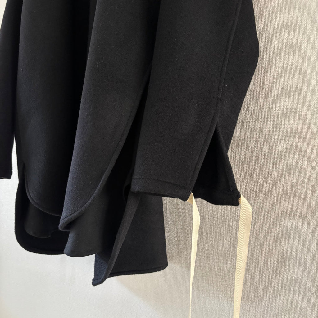 cleaveland×BELLA MOLNAR  <br>: to order<br> "Distressed to this" r.carpet/c.blend