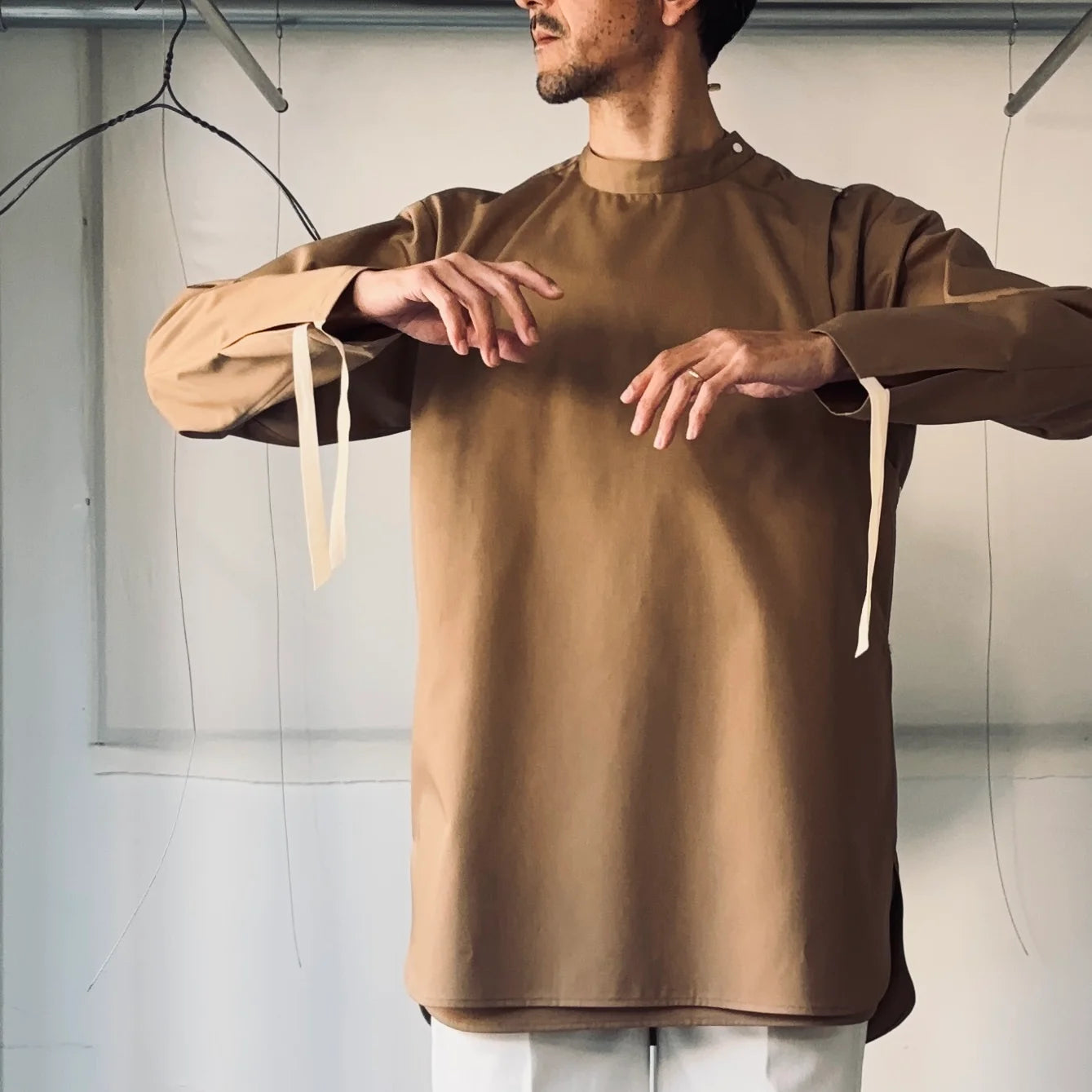 cleaveland×BELLA MOLNAR<br> : commander  <br>« Attristé par cela » MMTwill