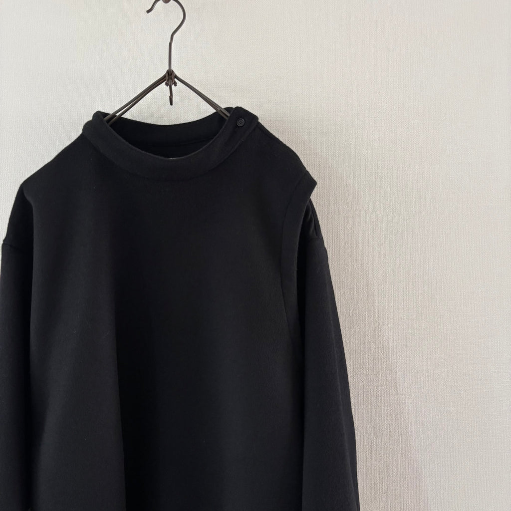 cleaveland×BELLA MOLNAR  <br>: to order<br> "Distressed to this" r.carpet/c.blend