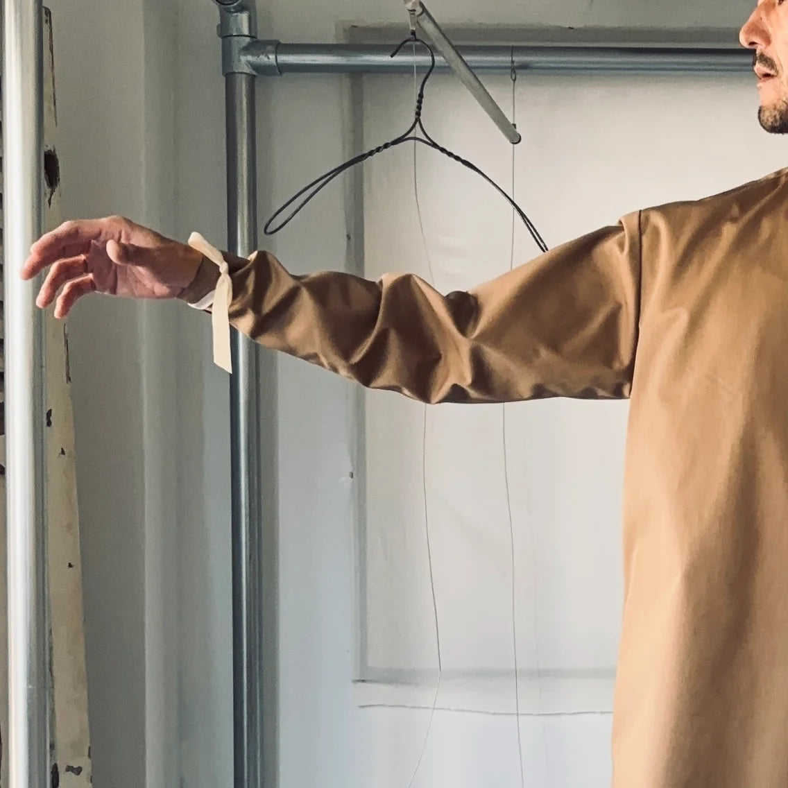 cleaveland×BELLA MOLNAR<br> : commander  <br>« Attristé par cela » MMTwill