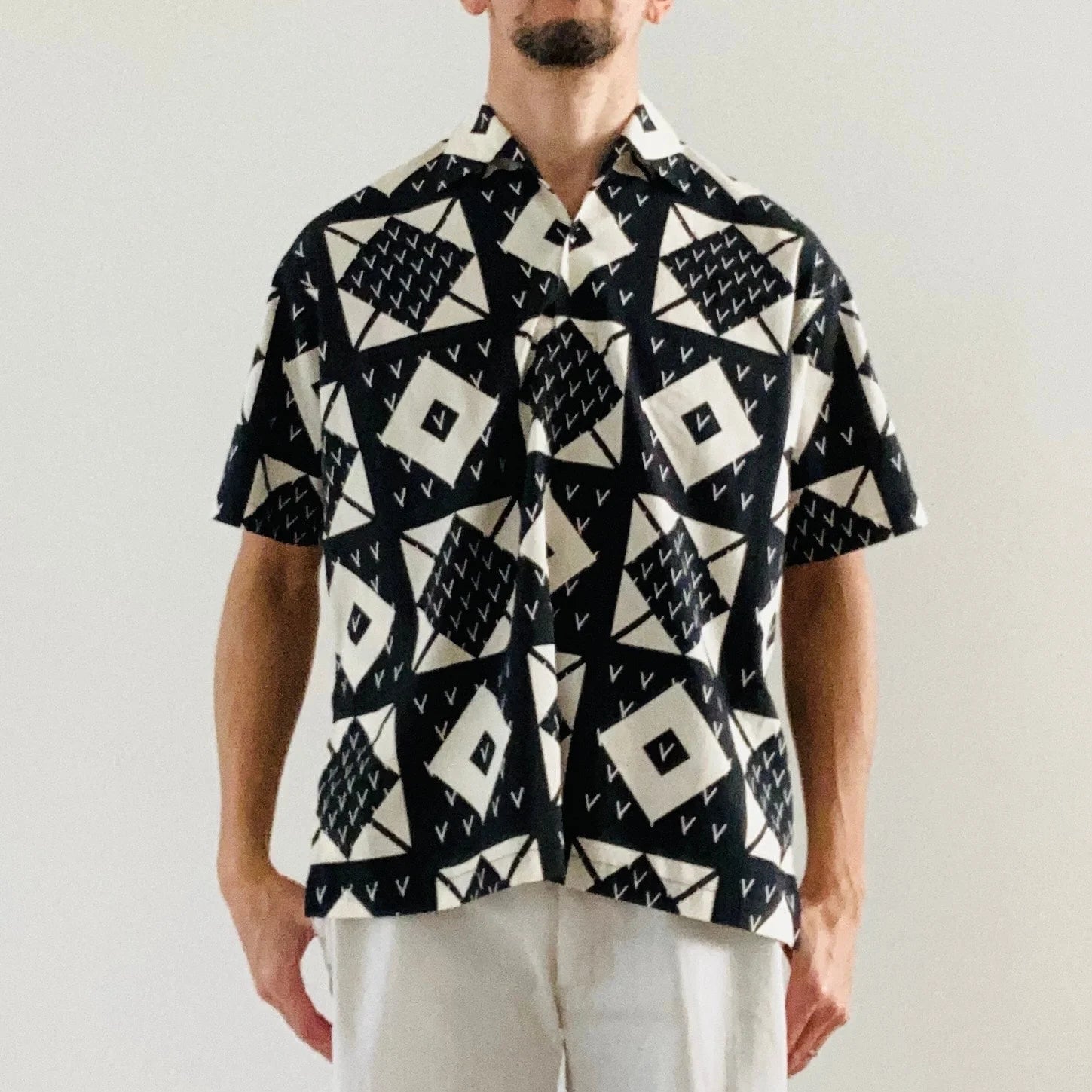 cleaveland×BELLA MOLNAR<br> : commander<br> « Chemisier de tante » 13 roses