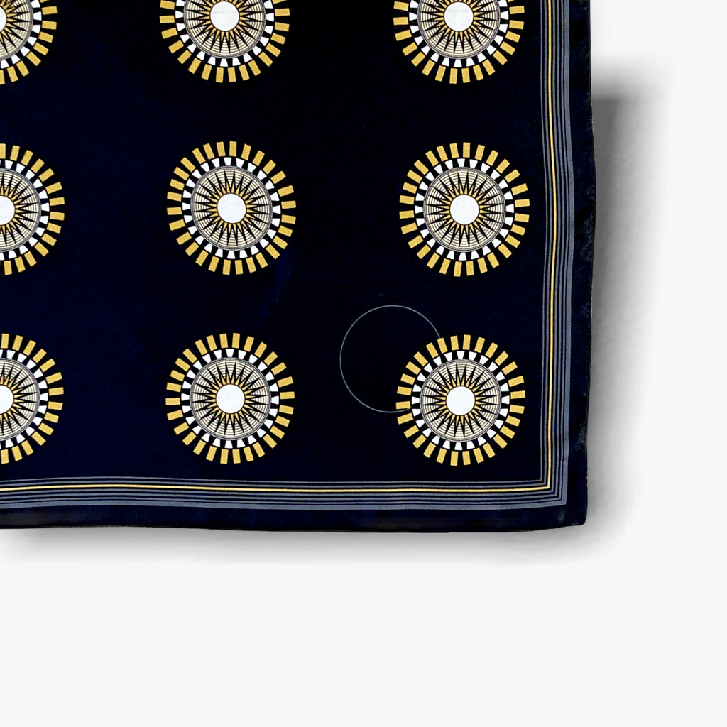 cleaveland×BELLA MOLNAR<br> “Tsugomori ~New Year~” scarf