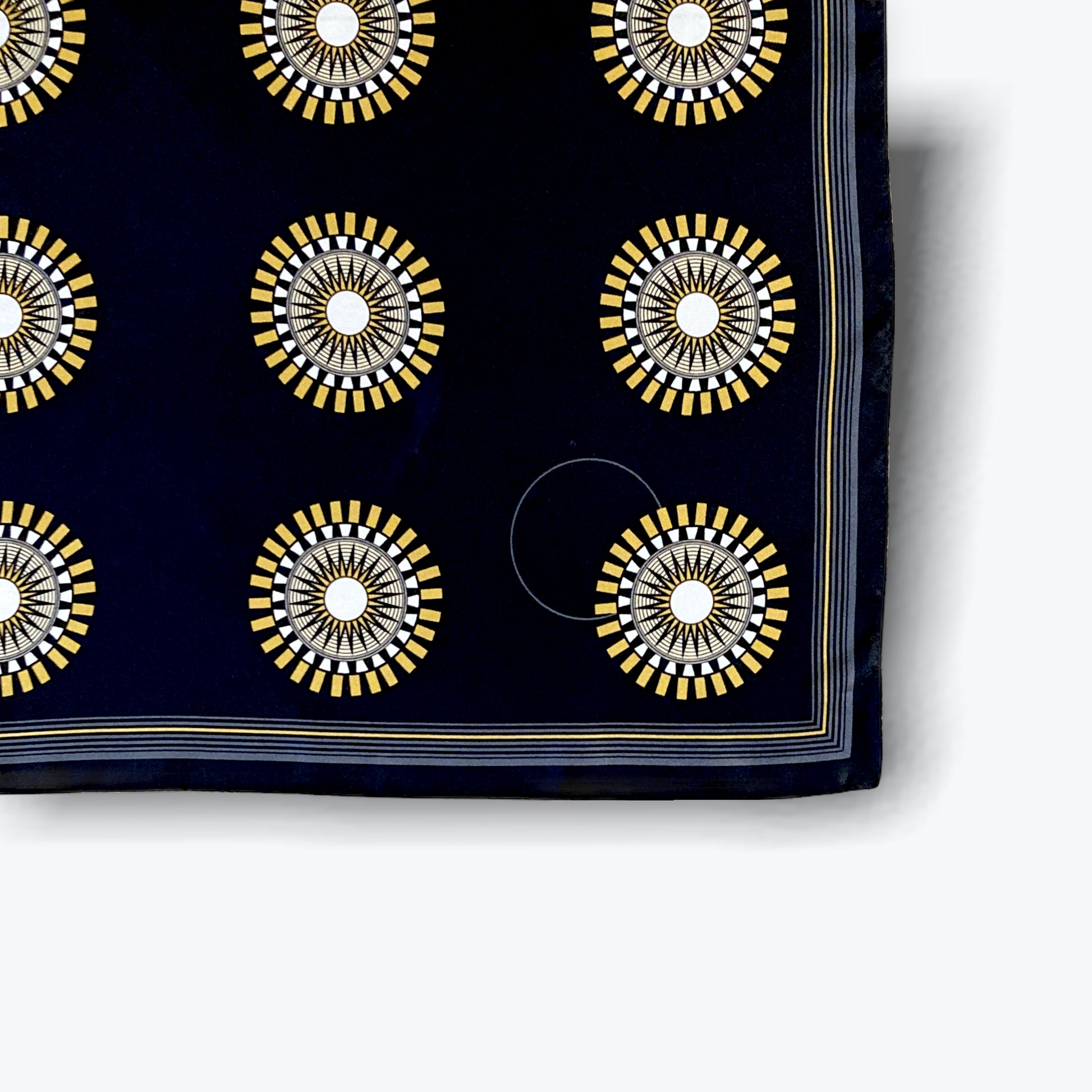 cleaveland×BELLA MOLNAR<br> Écharpe « Tsugomori ~Nouvel An~ »