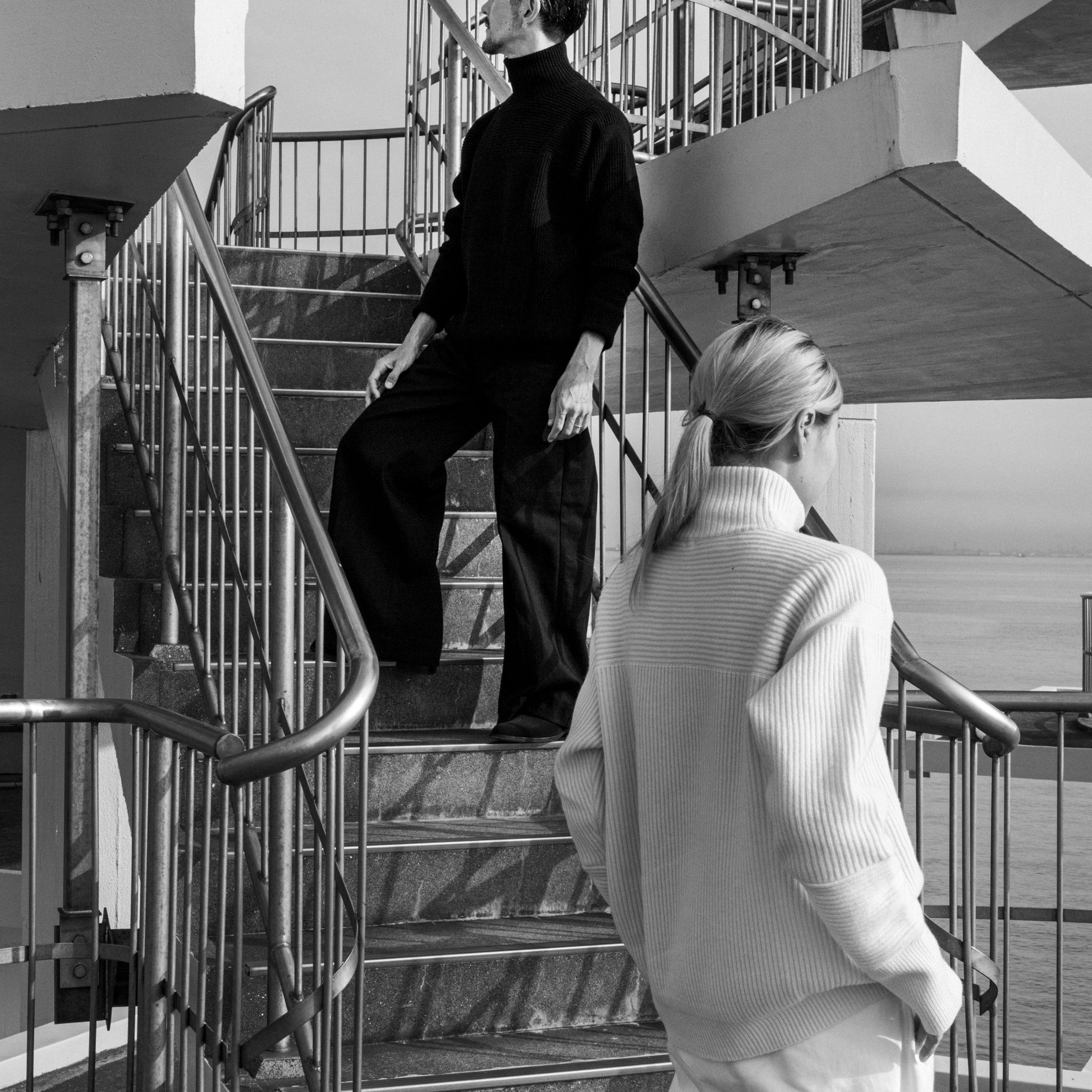 Cleaveland<br> « Le nouveau monde »<br> Pull à manches longues noir