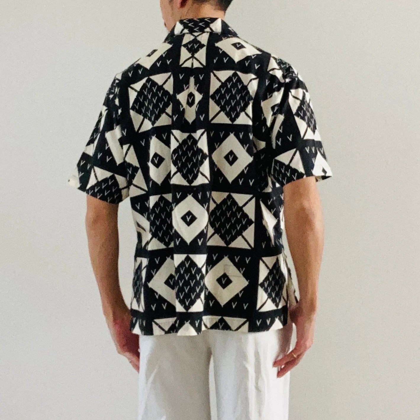 cleaveland×BELLA MOLNAR<br> : commander<br> « Chemisier de tante » 13 roses