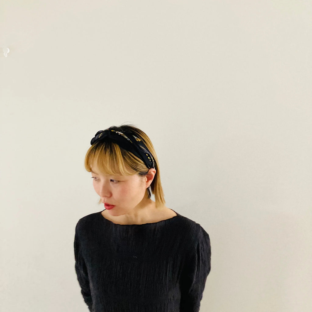 cleaveland×BELLA MOLNAR<br> “Tsugomori ~New Year~” scarf