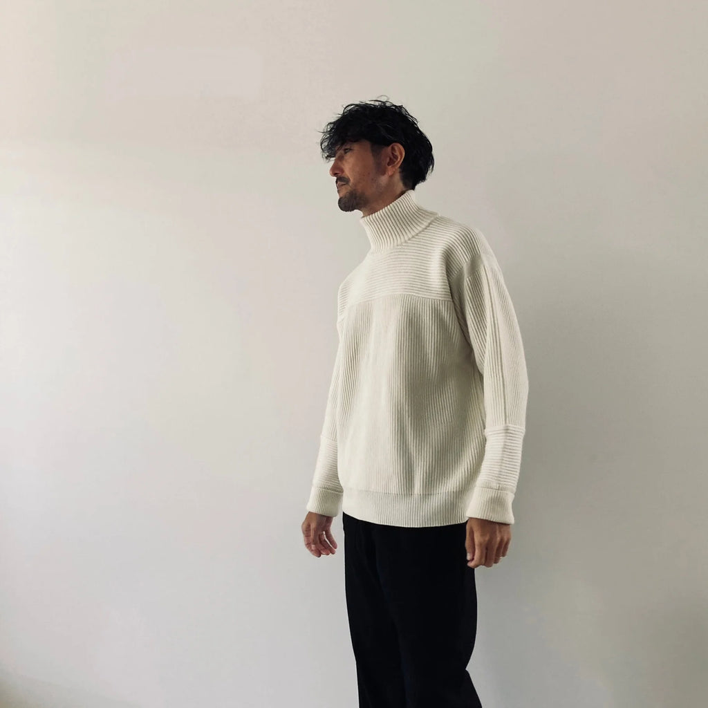 cleaveland<br> "The new world"<br> H/pullover long sleeve Off white