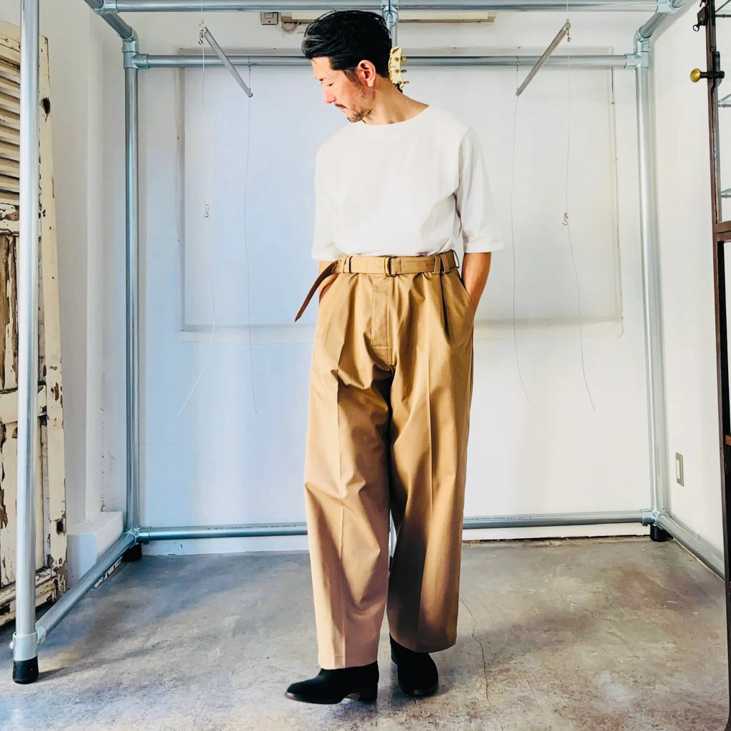 cleaveland×BELLA MOLNAR<br> : commander<br> « Revenez demain » 25 MMT