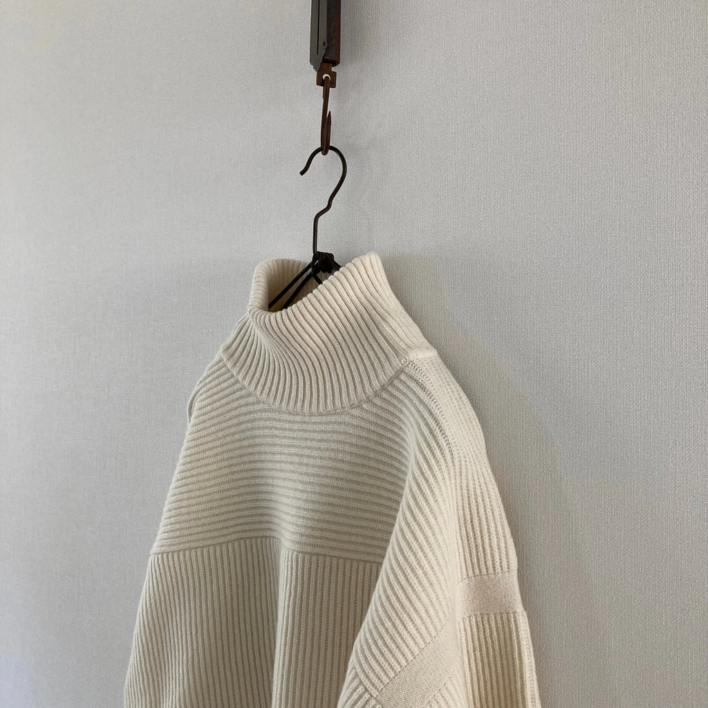 cleaveland<br> "The new world"<br> H/pullover long sleeve Off white