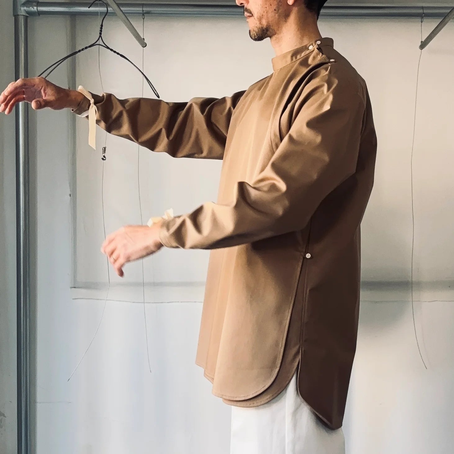 cleaveland×BELLA MOLNAR<br> : commander  <br>« Attristé par cela » MMTwill