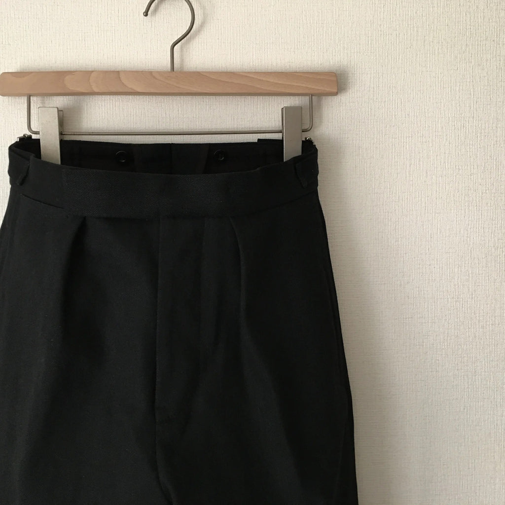 cleaveland×BELLA MOLNAR<br> : commander<br> « Cric à goulot d'étranglement » 50d