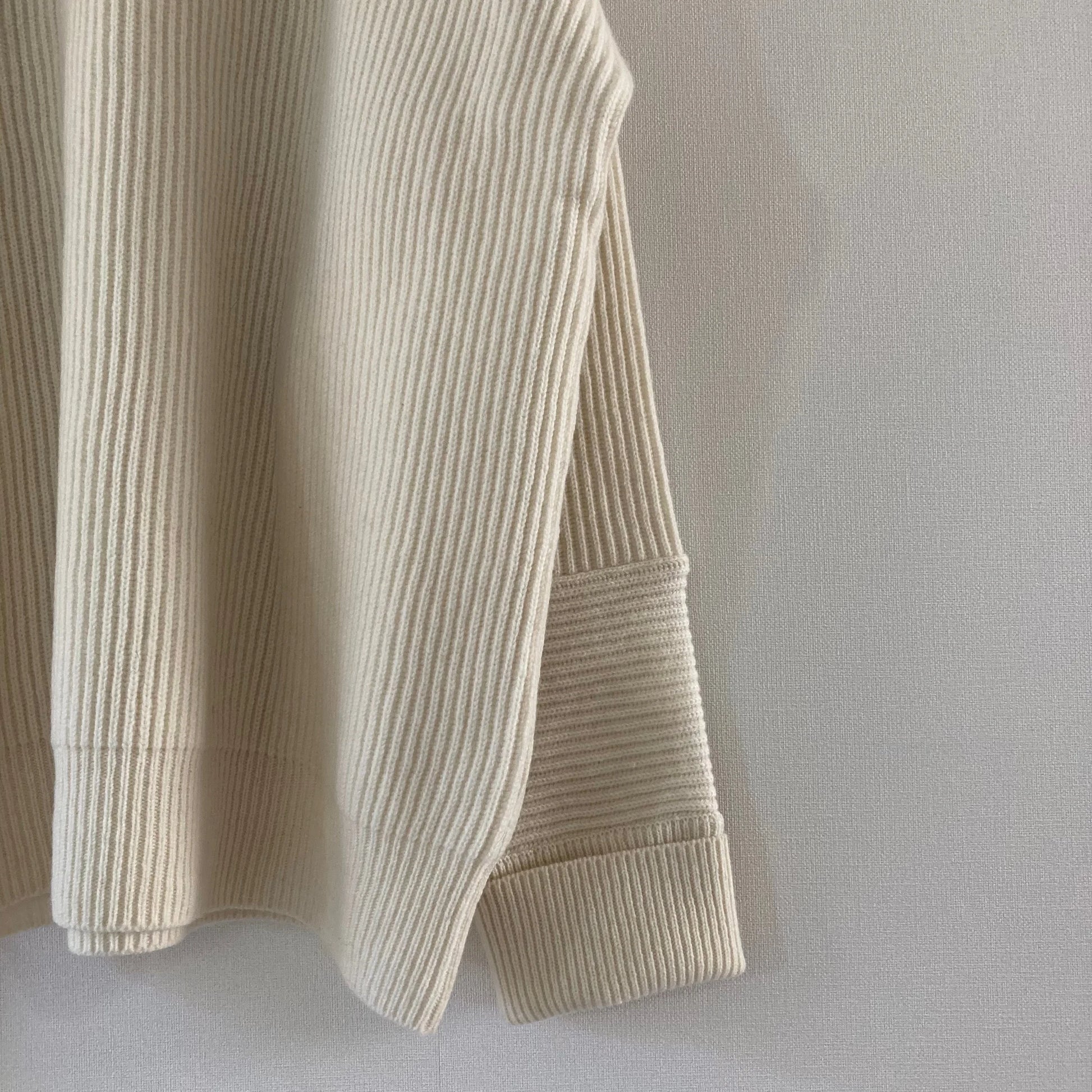 Cleaveland<br> « Le nouveau monde »<br> Pull à manches longues blanc cassé