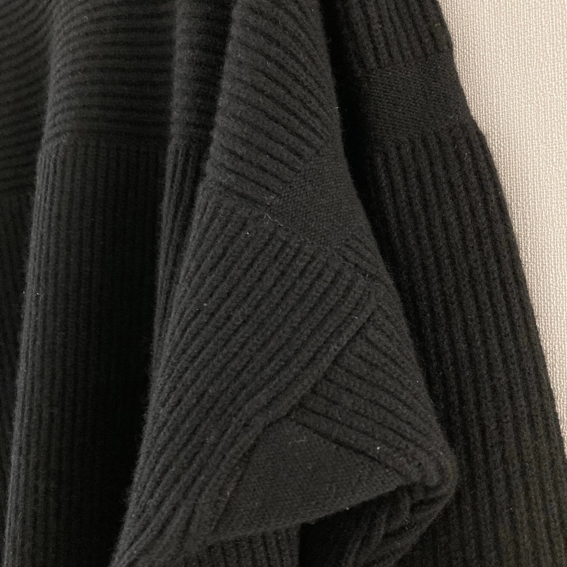 Cleaveland<br> « Le nouveau monde »<br> Pull à manches longues noir