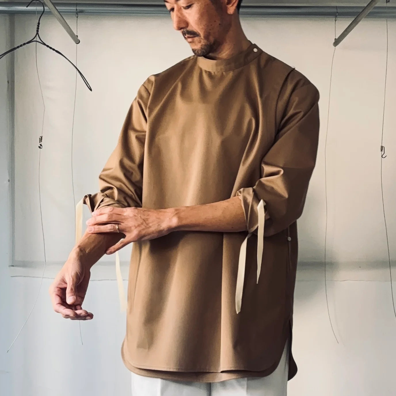 cleaveland×BELLA MOLNAR<br> : commander  <br>« Attristé par cela » MMTwill