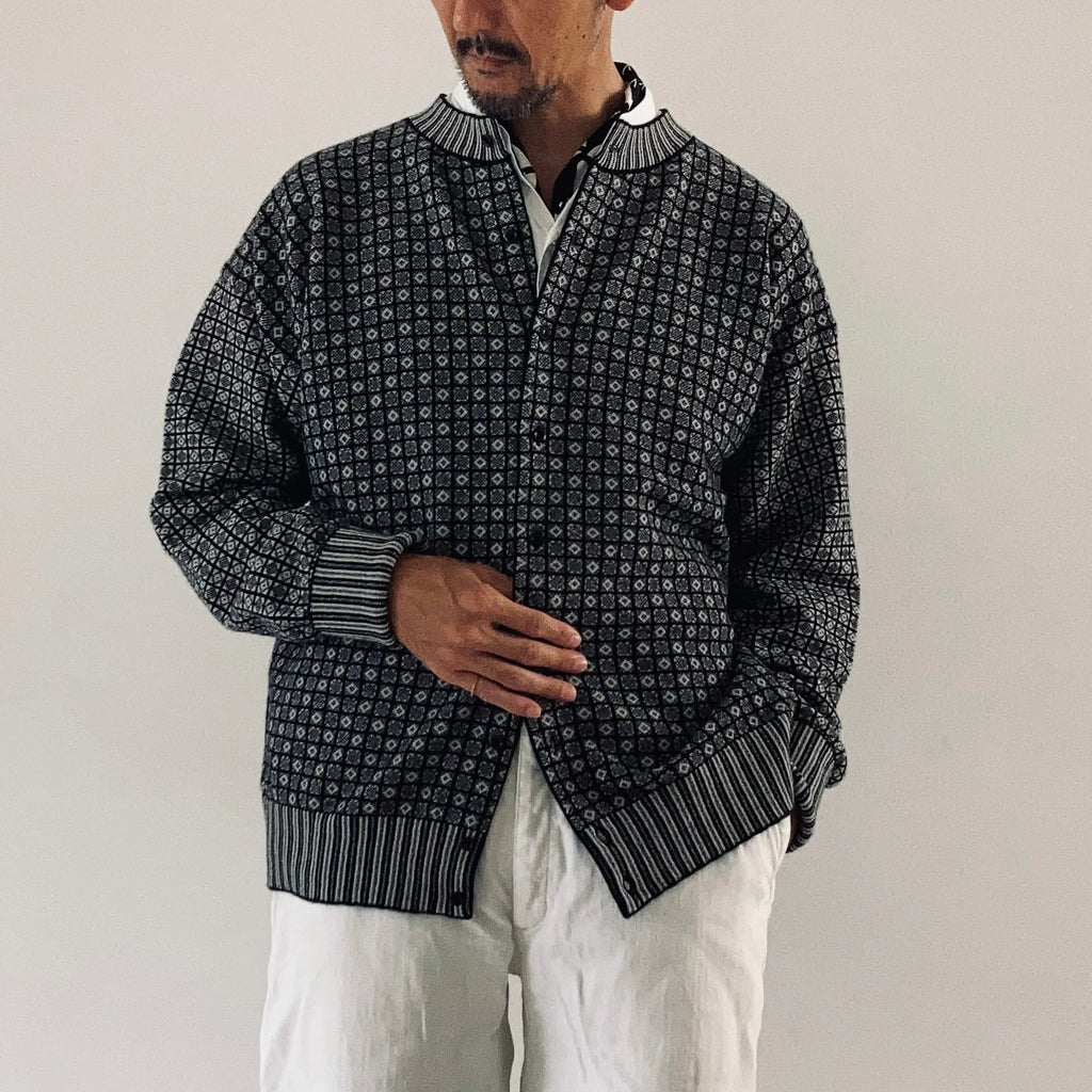 cleaveland<br> "Small town"<br> Re/cardigan Black mw